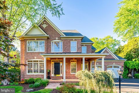 10002 WOODROW STREET VIENNA VA 22181