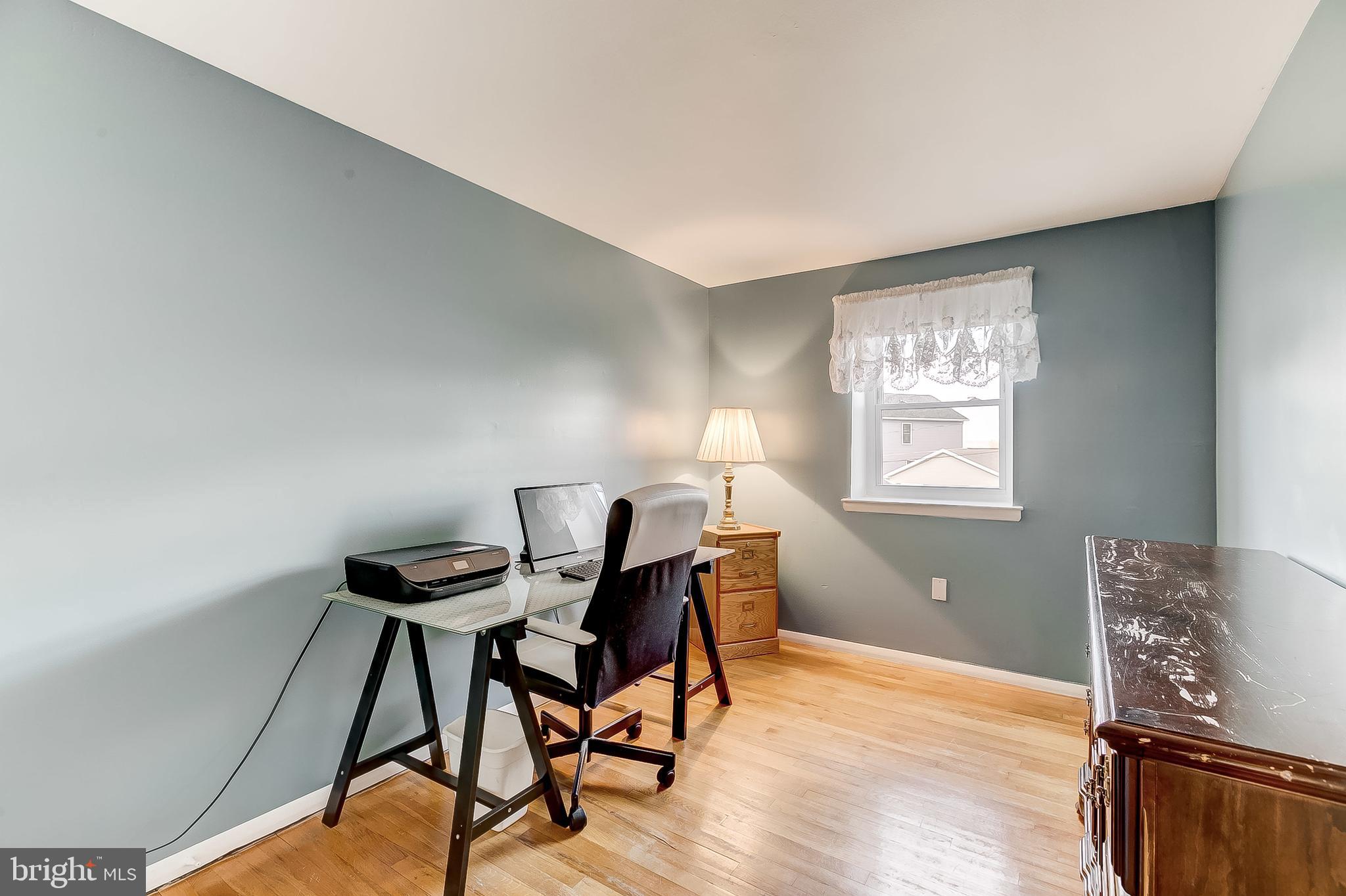 MIDDLE RIVER - Residential