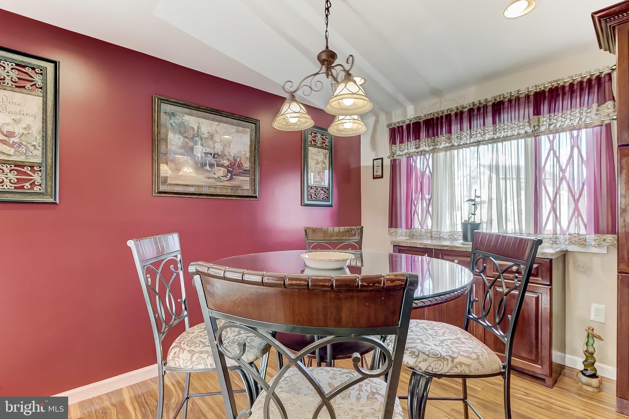 MIDDLE RIVER - Residential