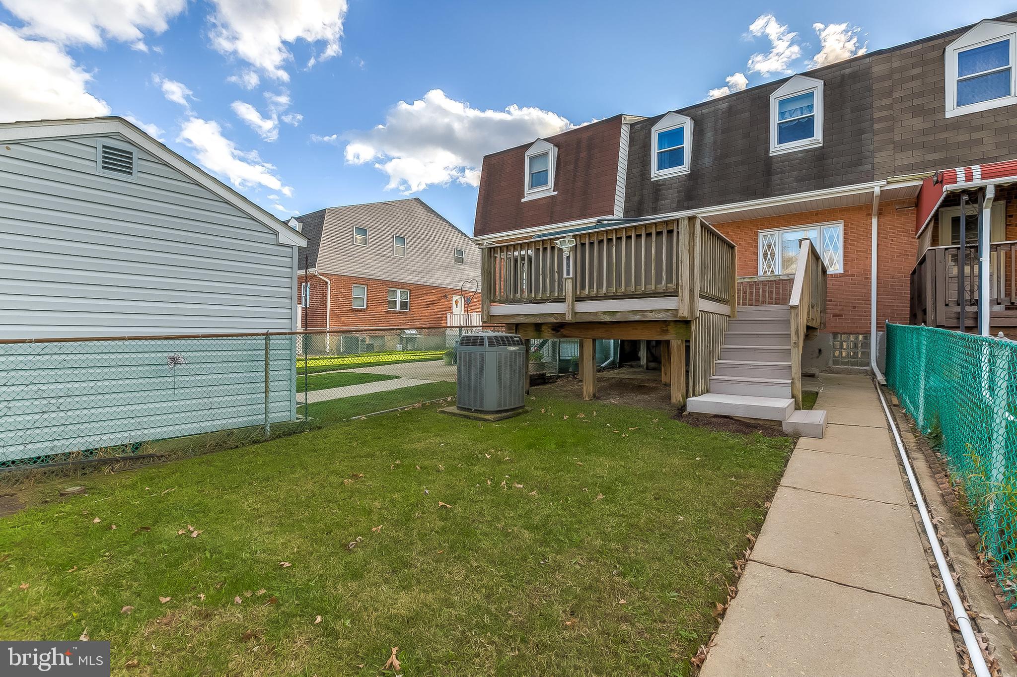 MIDDLE RIVER - Residential