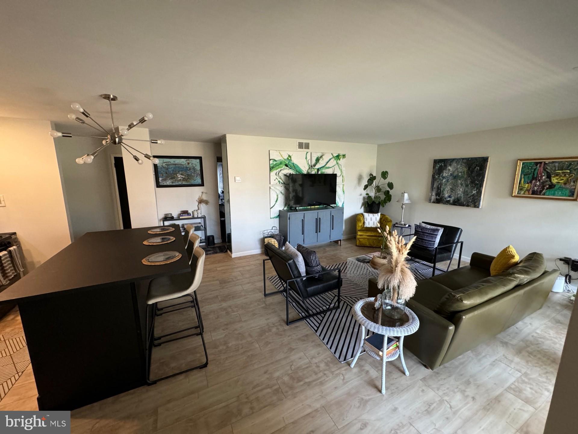 HOLLY HILL - Residential