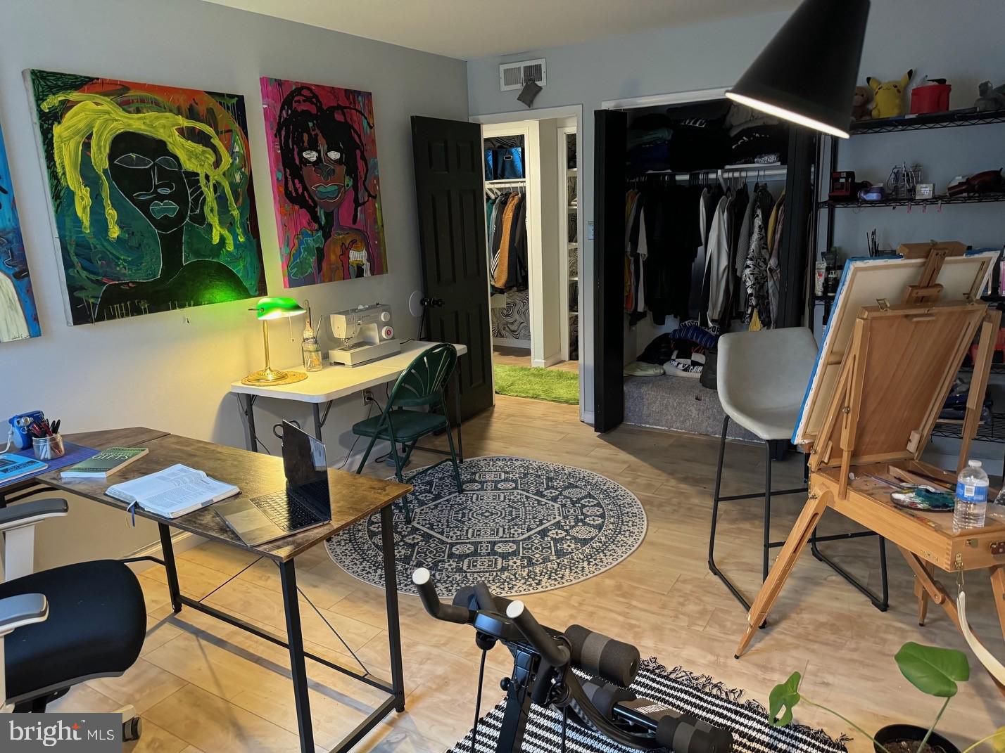 HOLLY HILL - Residential