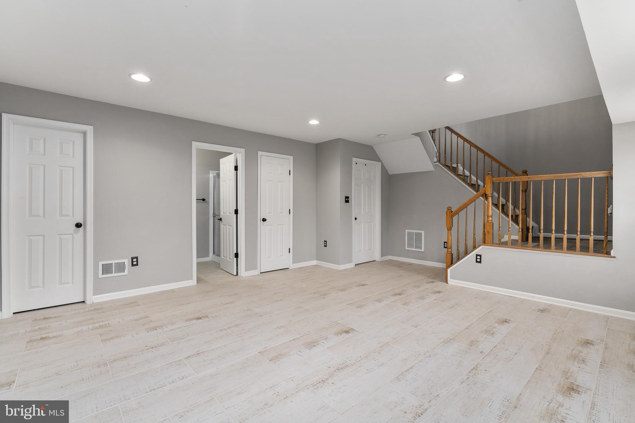 VILLAGE OF IDLEWILD - Residential Lease
