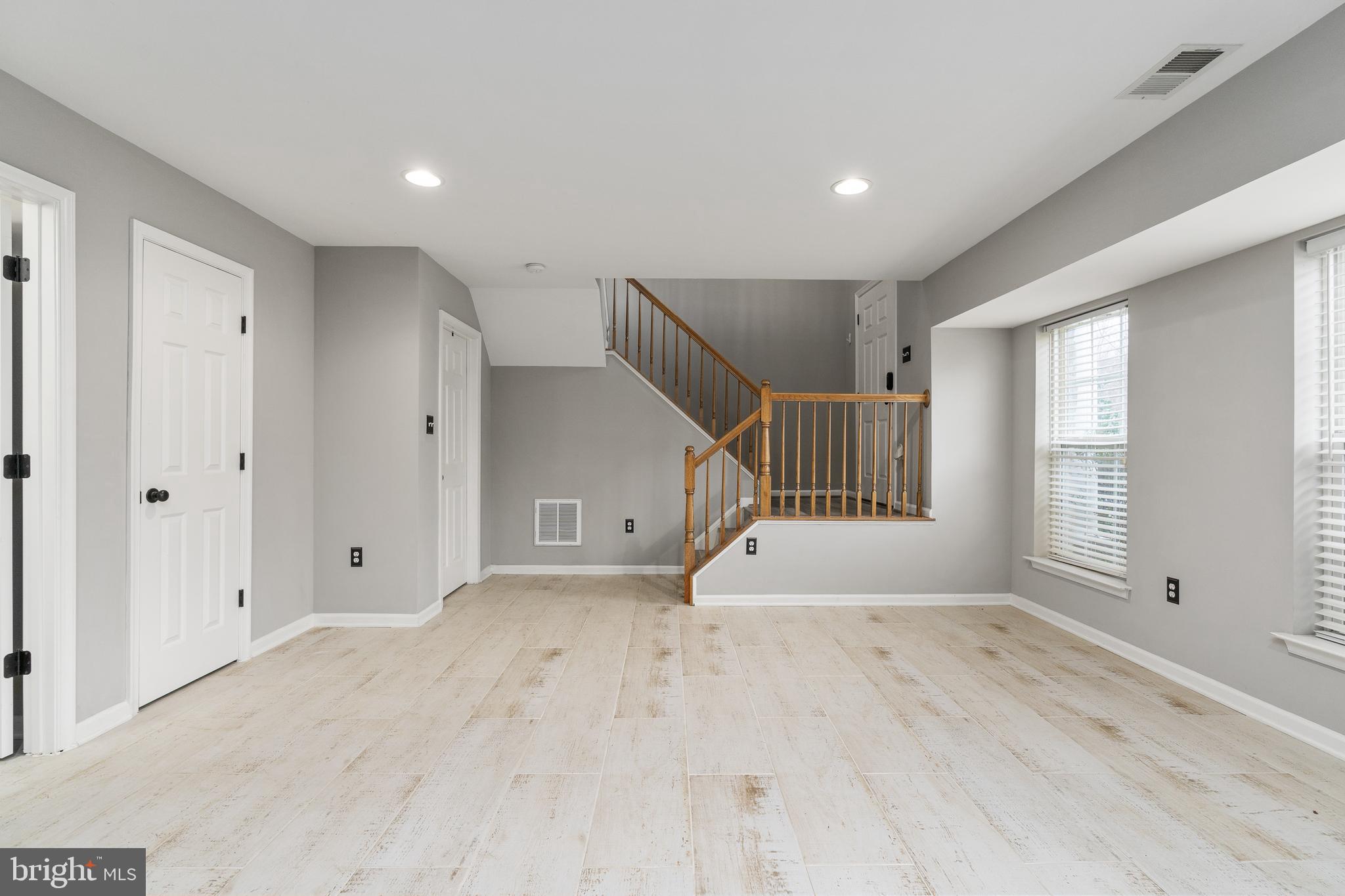 VILLAGE OF IDLEWILD - Residential Lease