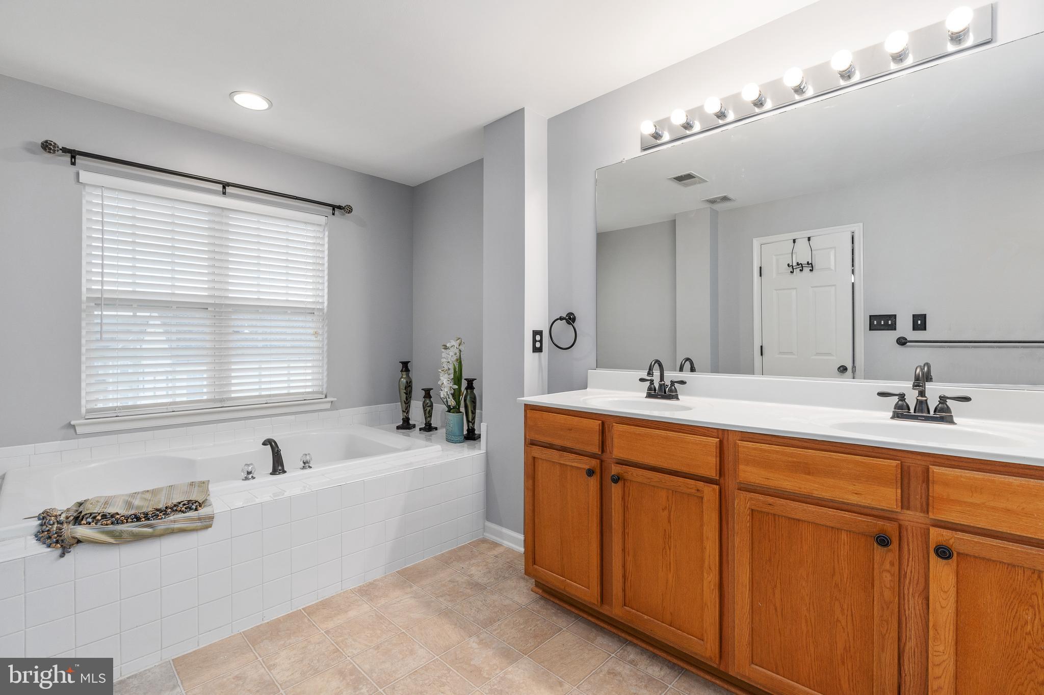 VILLAGE OF IDLEWILD - Residential Lease