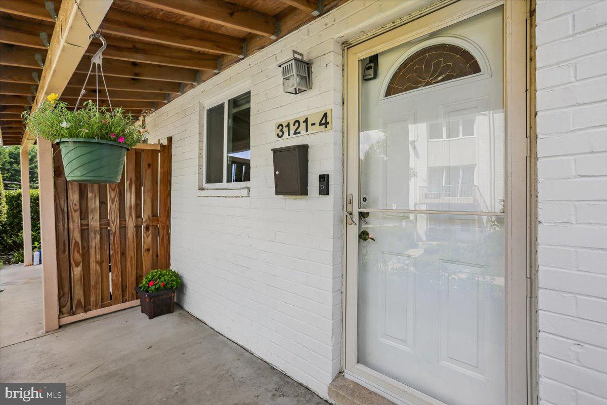 3121 UNIVERSITY BOULEVARD W 4