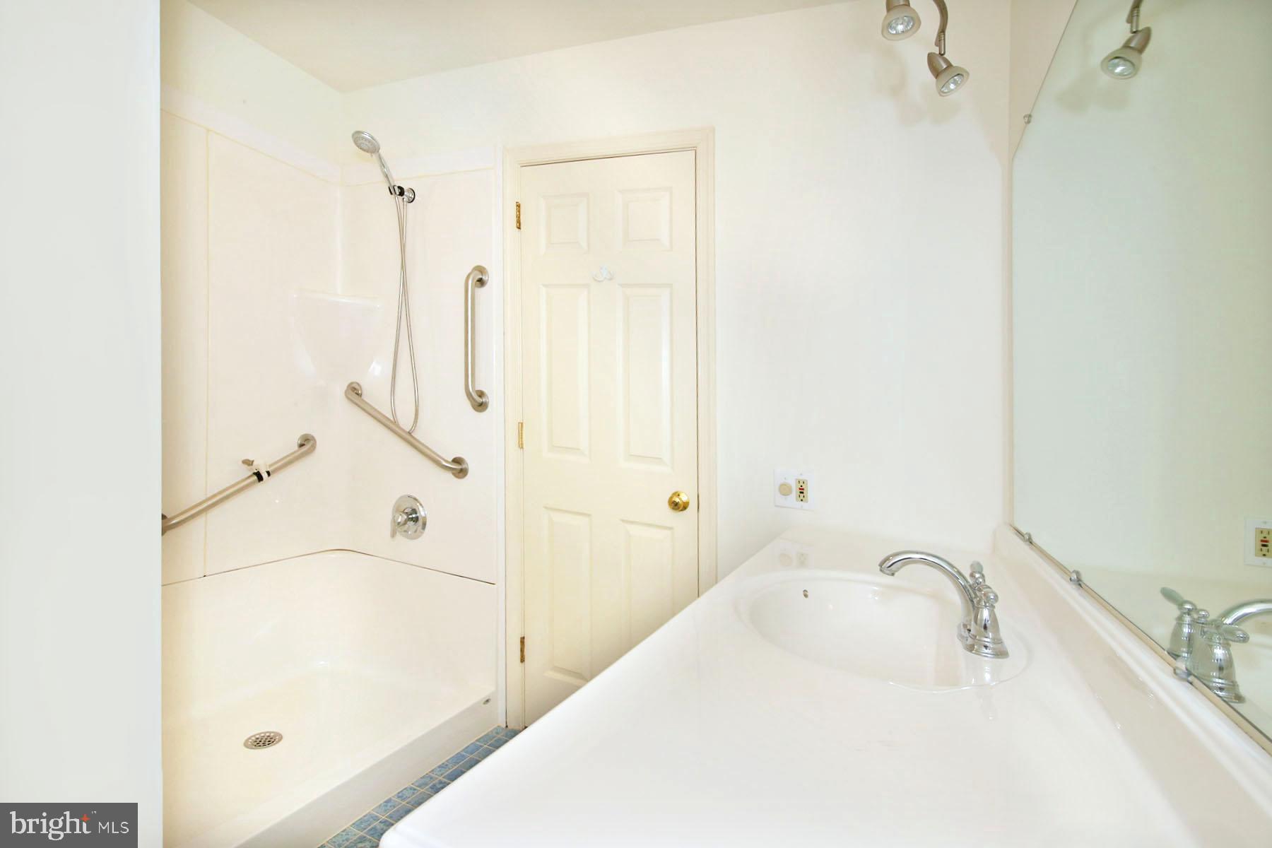 ROCKLEDGE - Residential