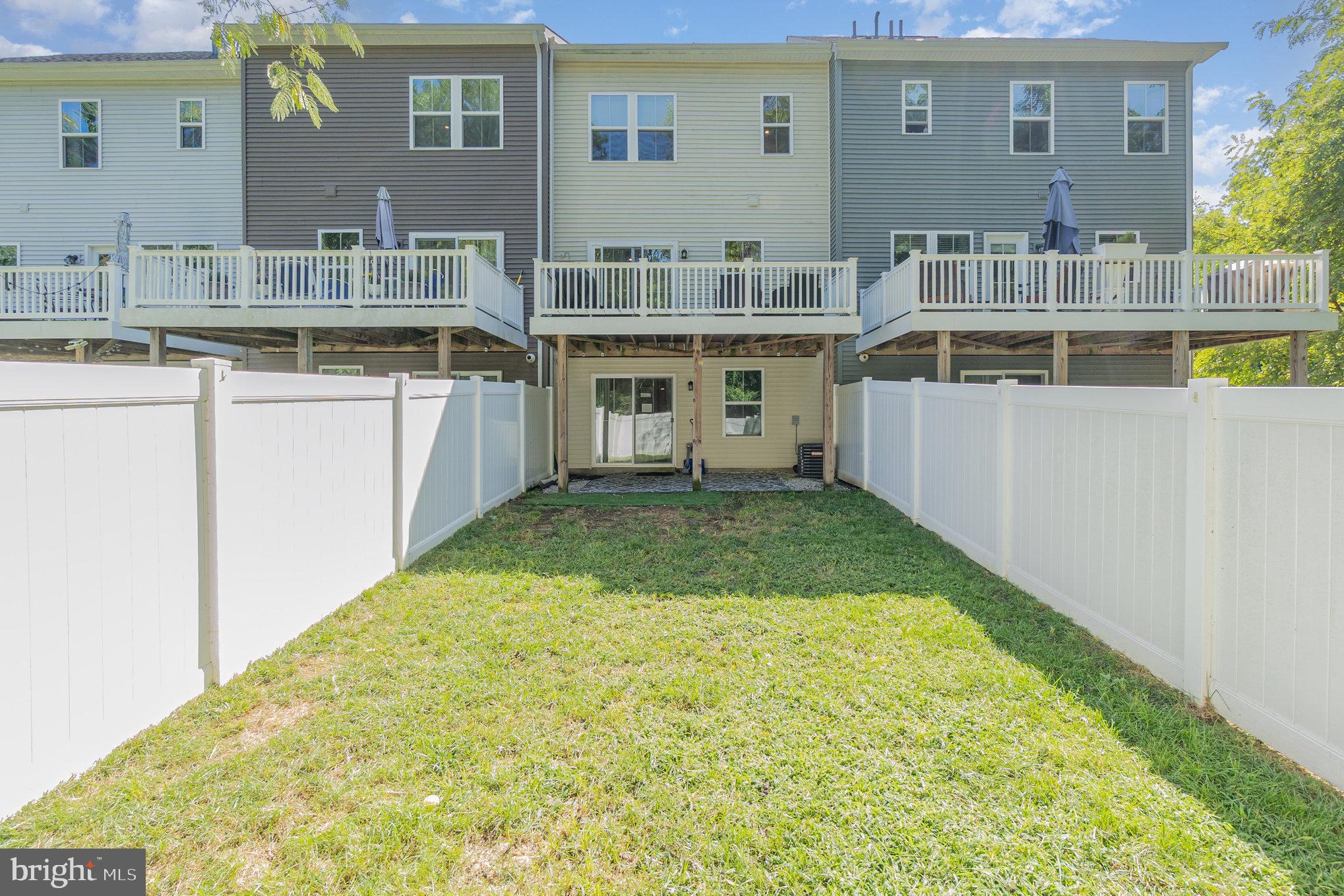 EDGEMERE/SPARROWS POINT - Residential