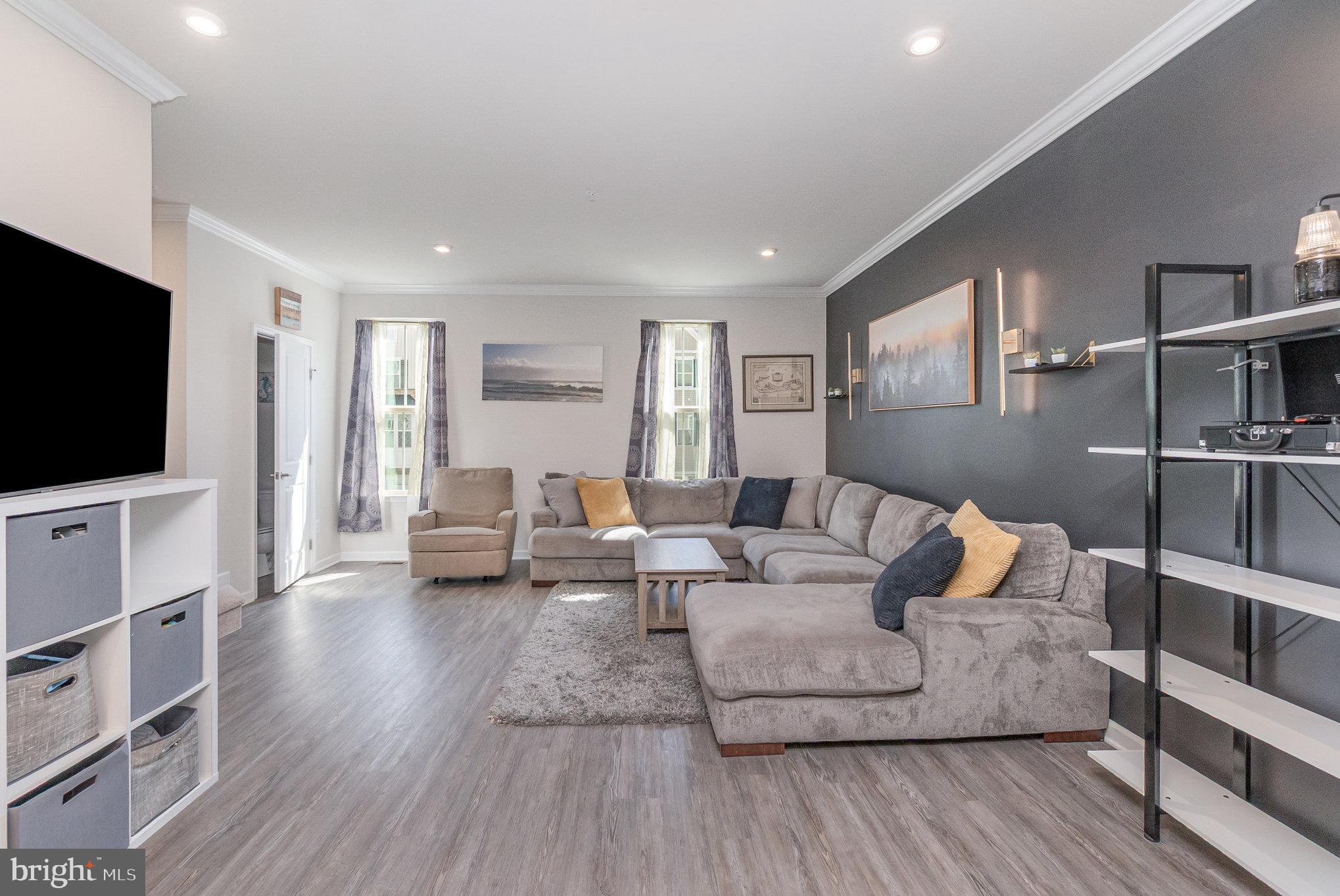 EDGEMERE/SPARROWS POINT - Residential