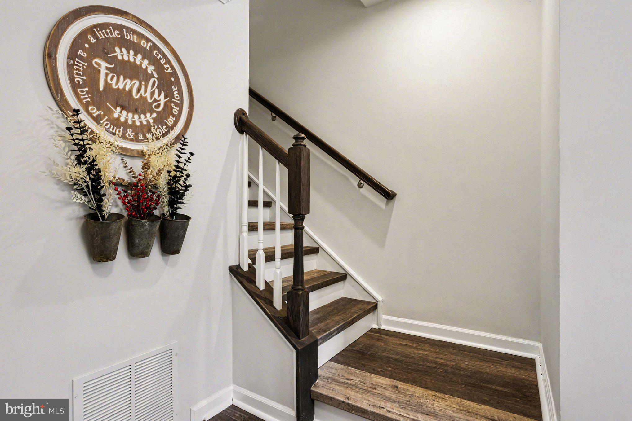 EDGEMERE/SPARROWS POINT - Residential