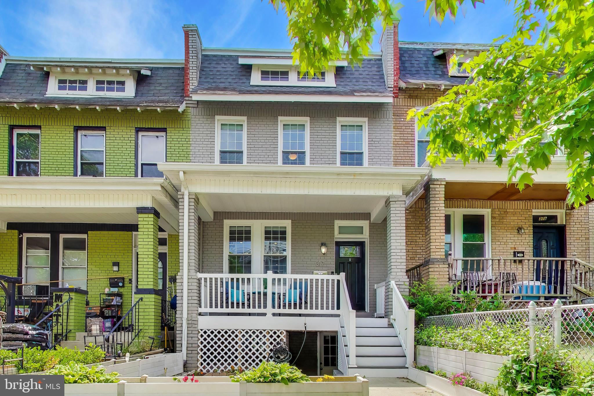 317 TODD PLACE NE