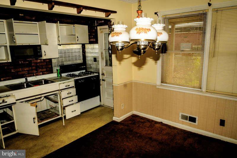 DUNDALK VILLAGE - Residential