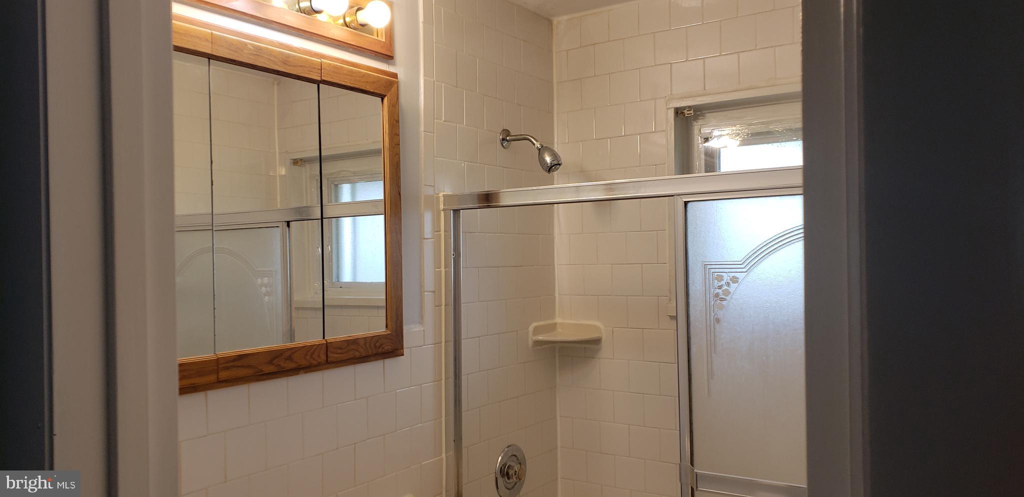 SOUTH LAWN - Residential