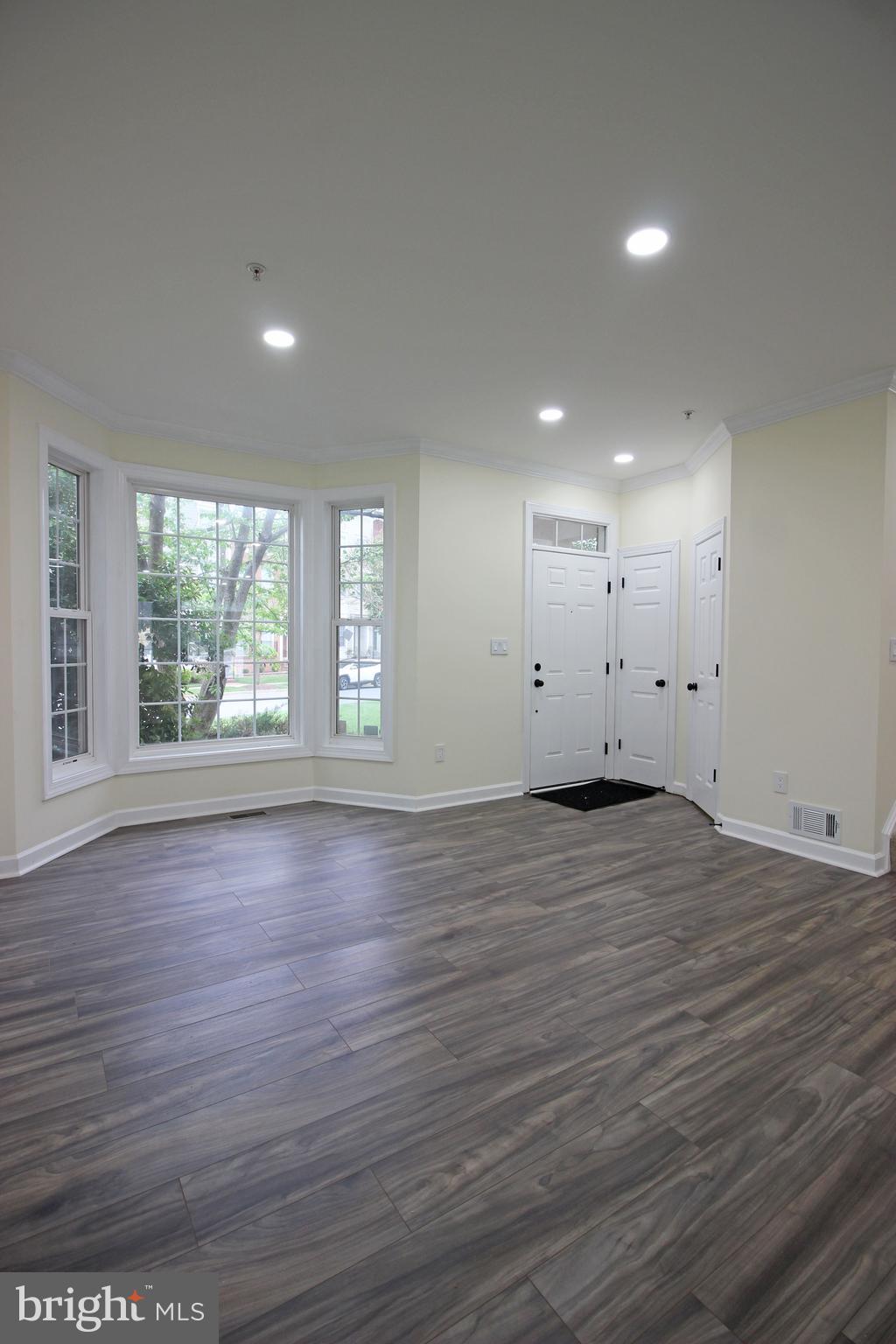 3655 ISLINGTON STREET