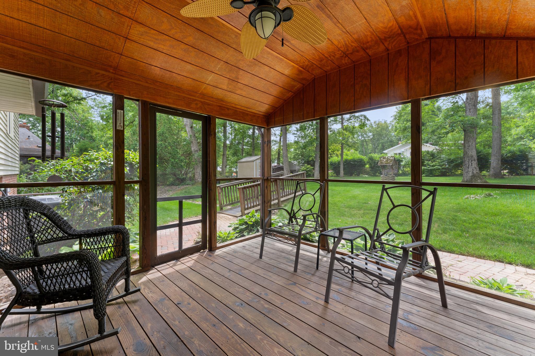 LINCOLNIA HILLS - Residential