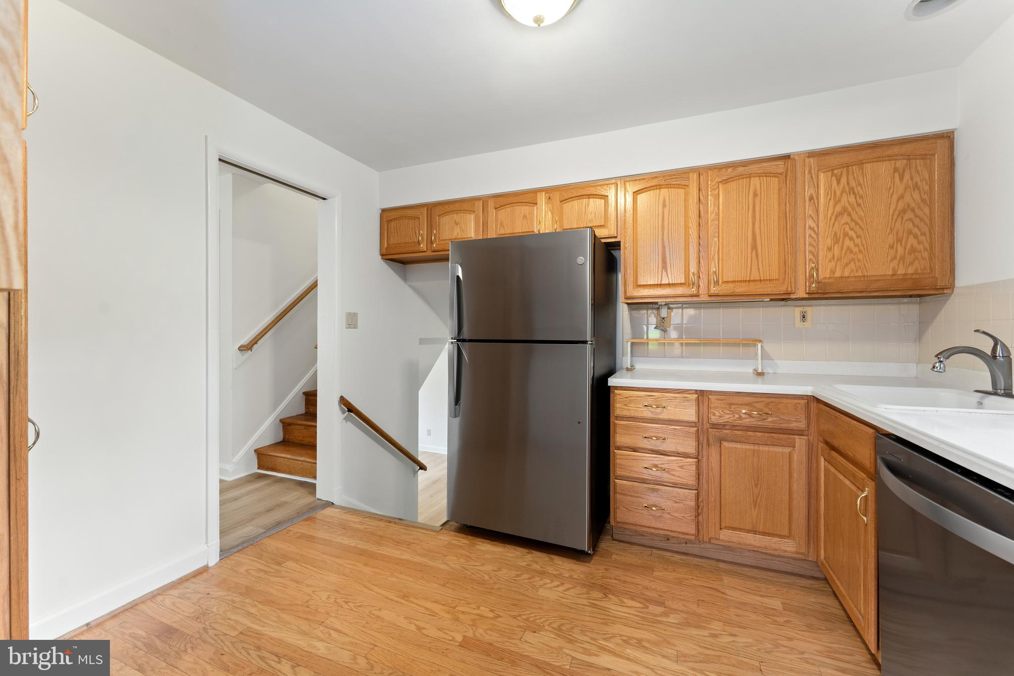 LINCOLNIA HILLS - Residential