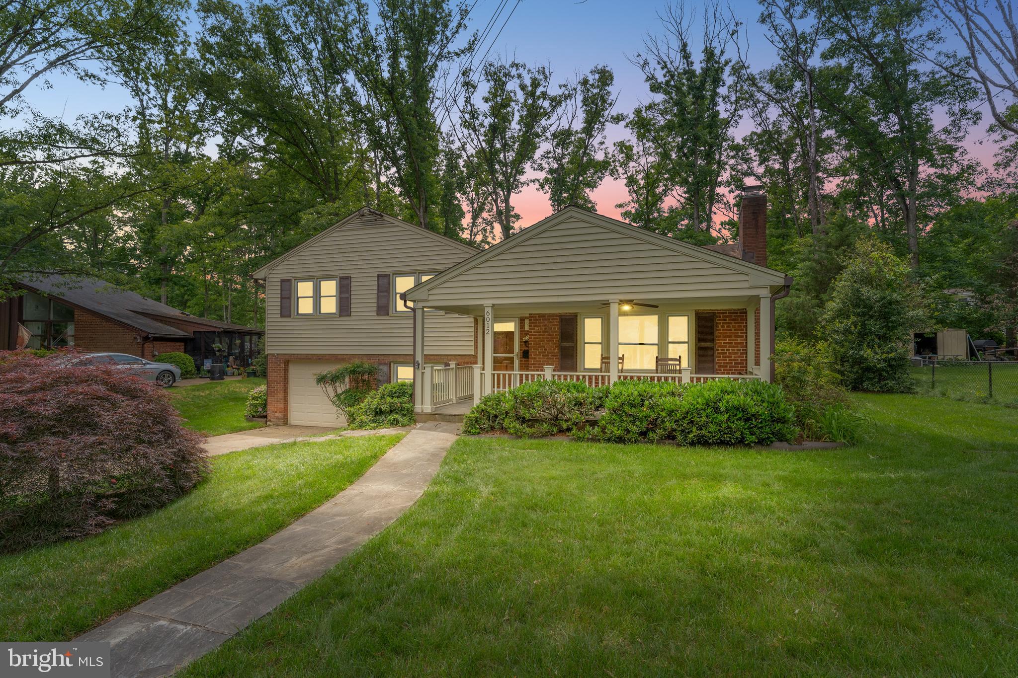 LINCOLNIA HILLS - Residential