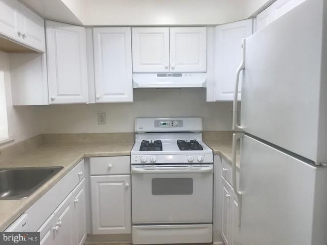 NEWGATE - Residential Lease