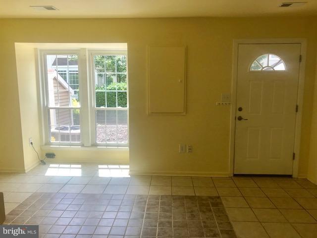 NEWGATE - Residential Lease