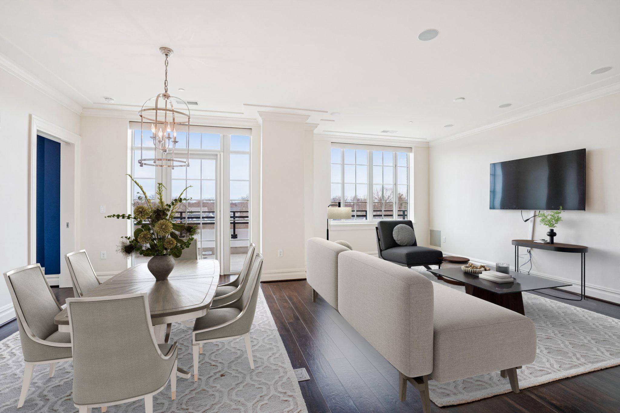 6900 FLEETWOOD ROAD 600