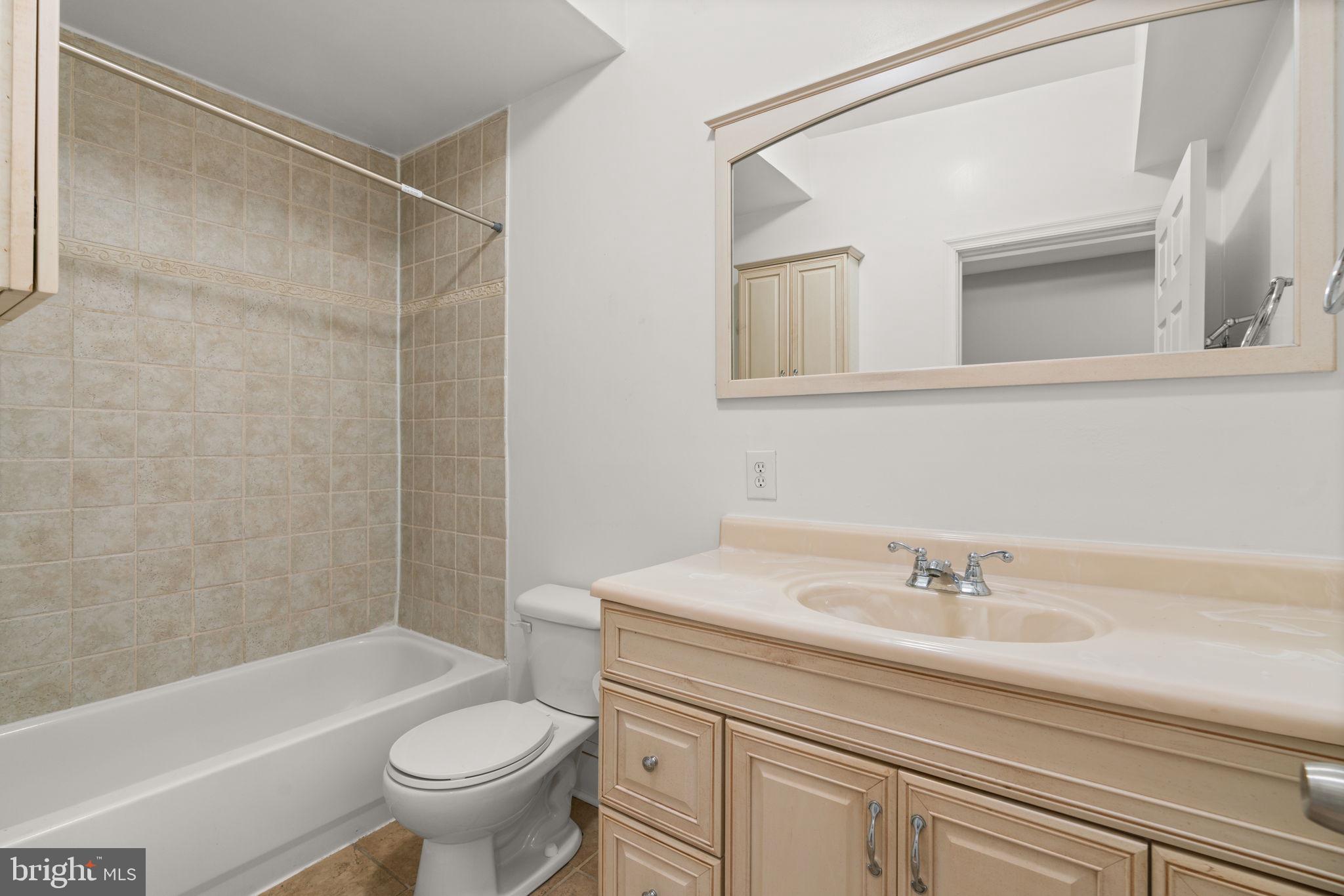 FEDERAL HILL HISTORIC DISTRICT - Residential Lease