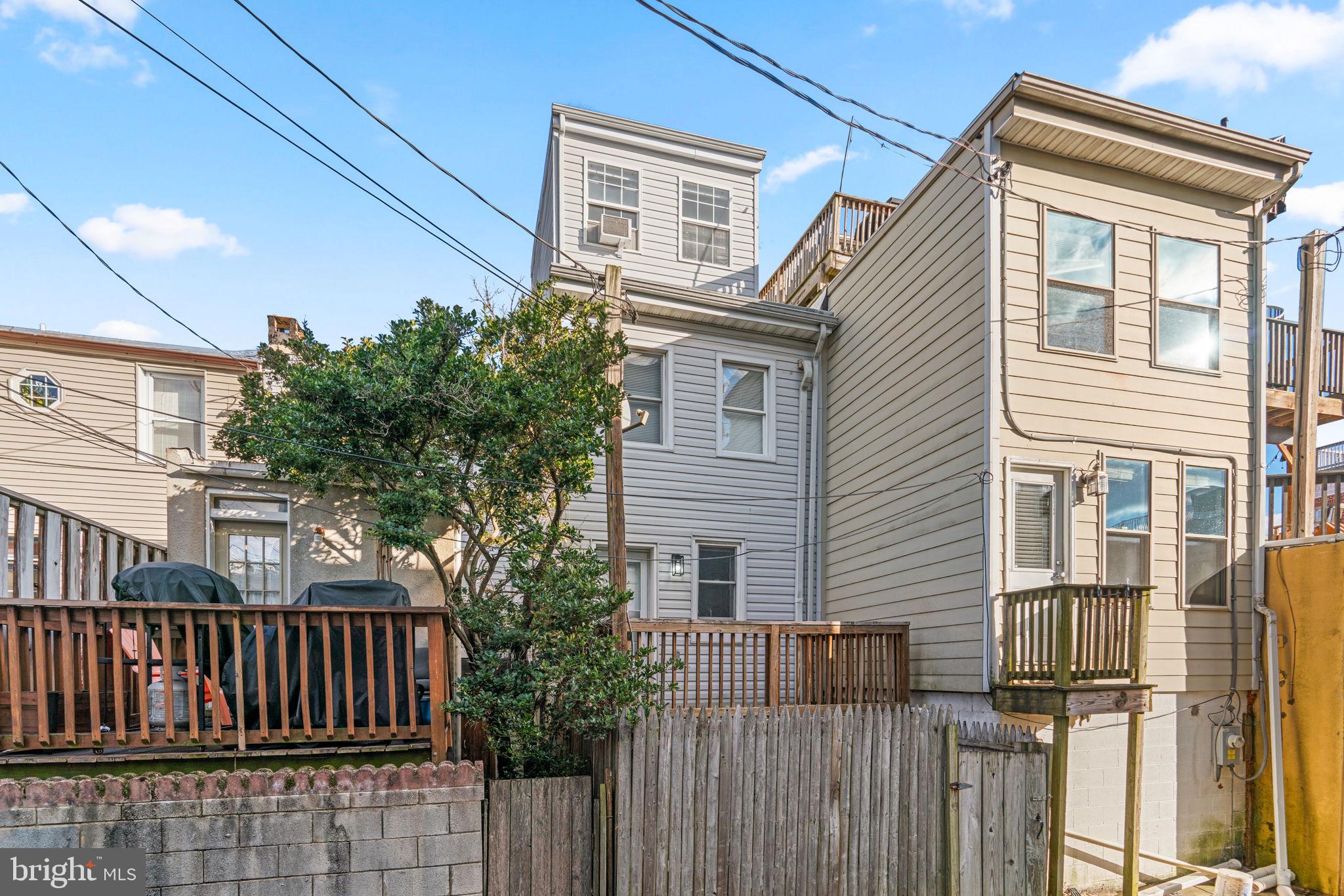 FEDERAL HILL HISTORIC DISTRICT - Residential Lease