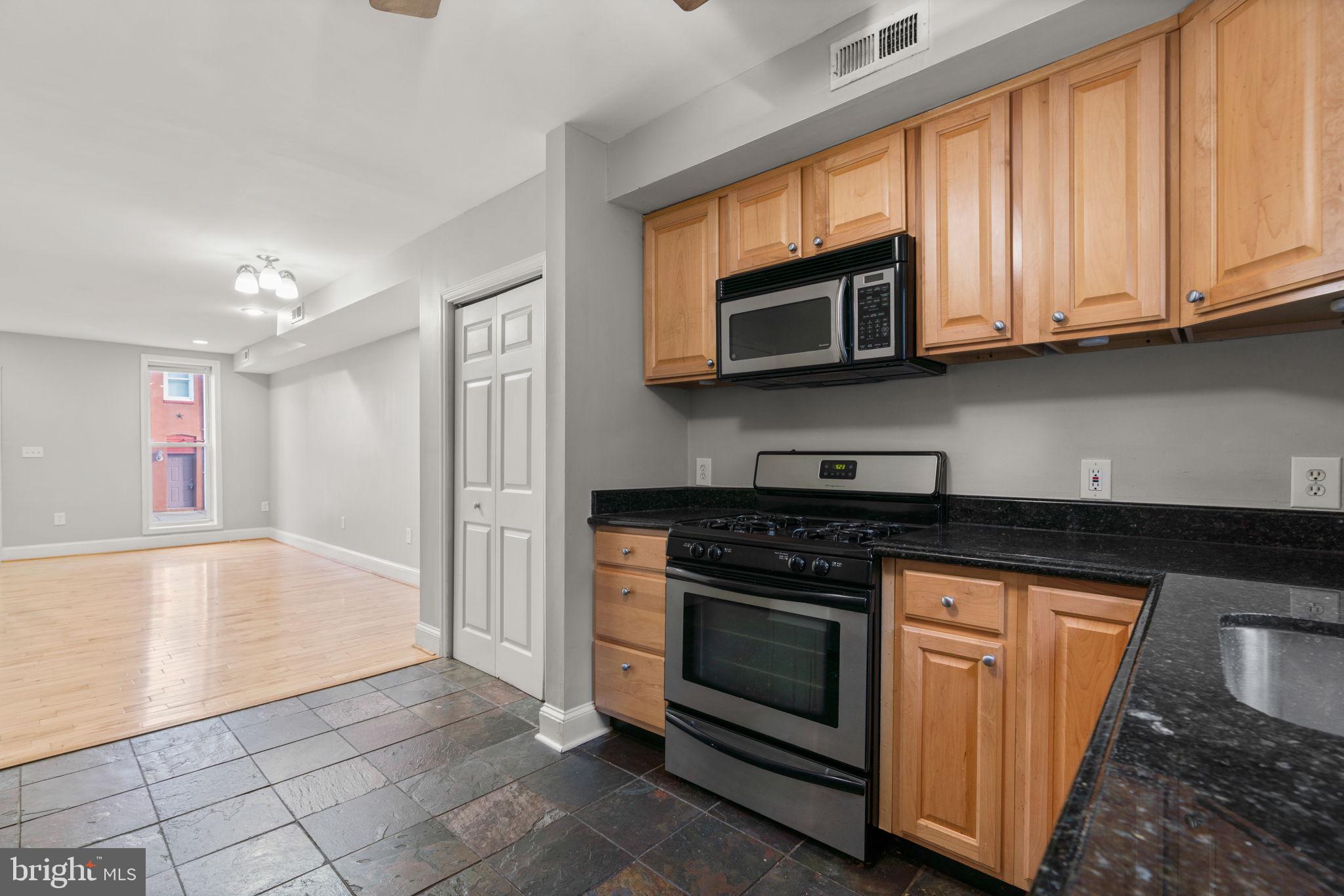 FEDERAL HILL HISTORIC DISTRICT - Residential Lease