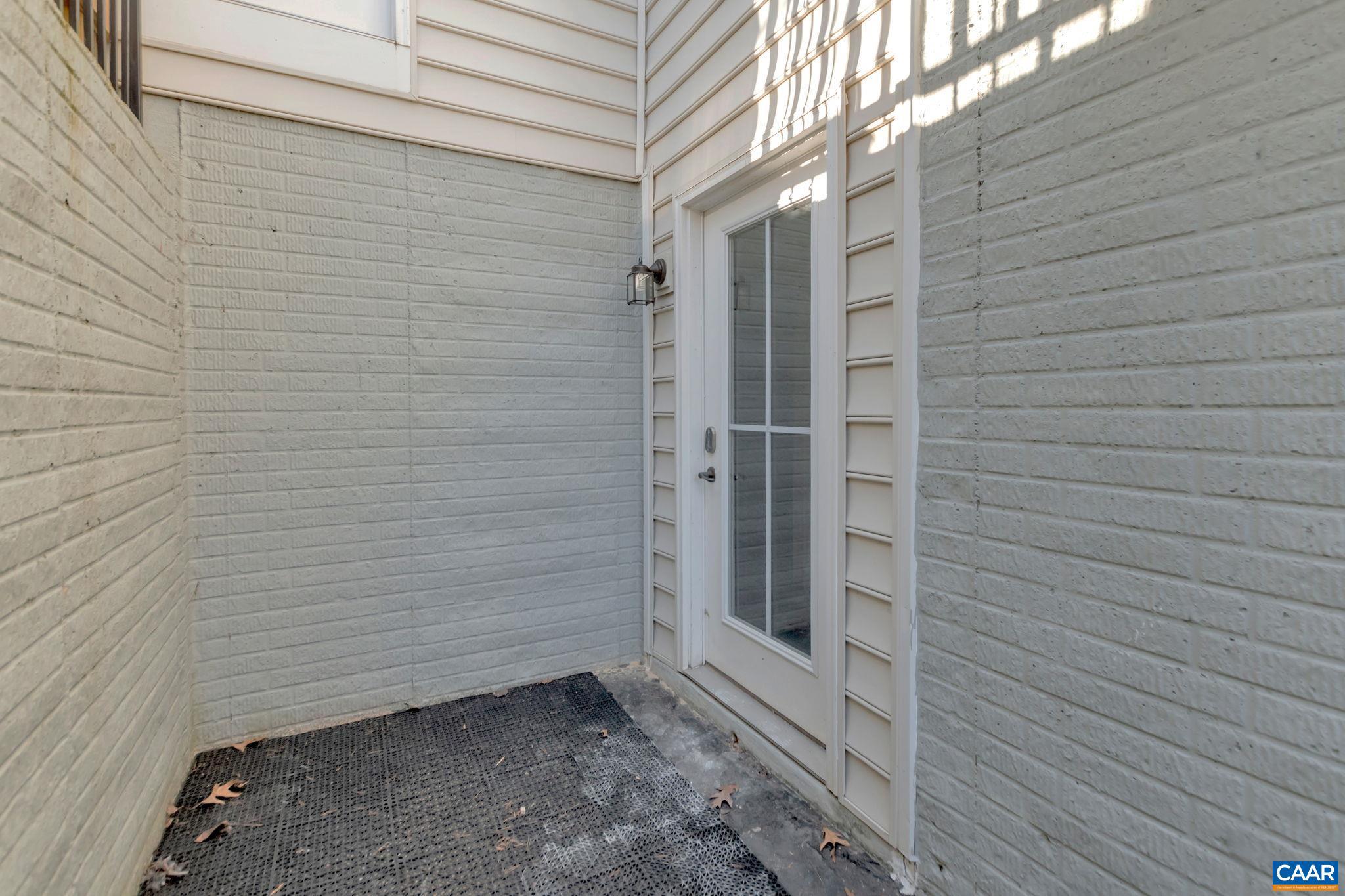 FOREST LAKES - Residential Lease