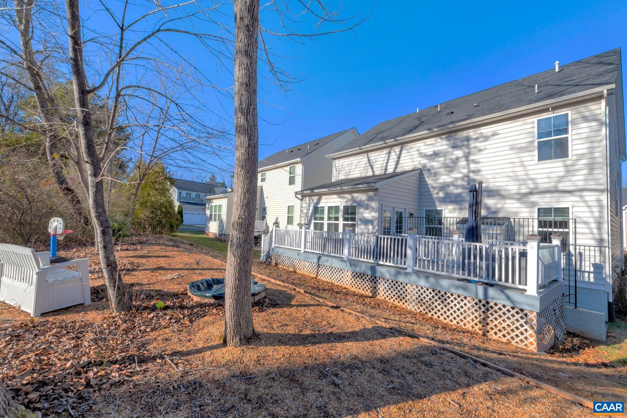 FOREST LAKES - Residential Lease