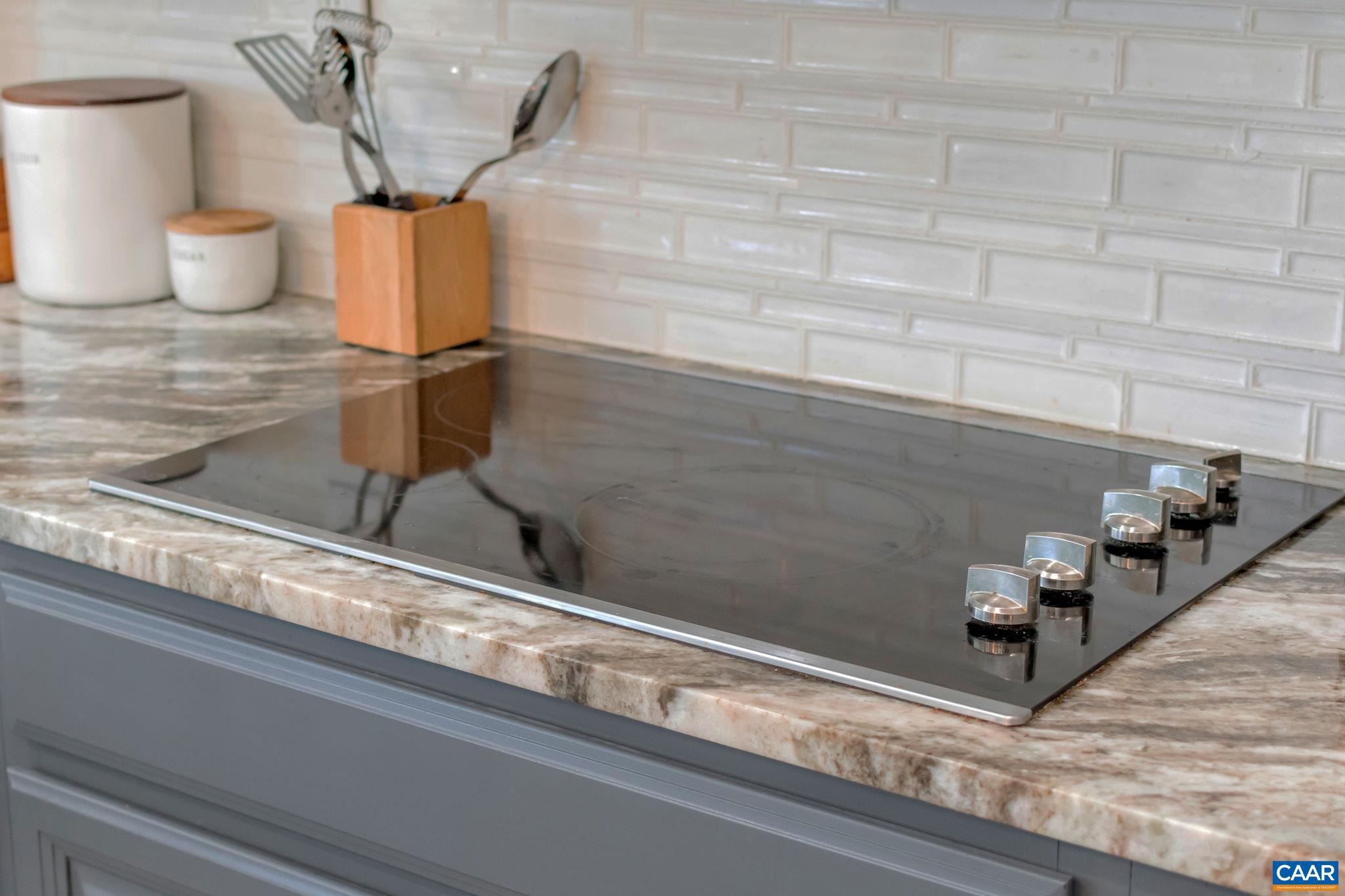 FOREST LAKES - Residential Lease