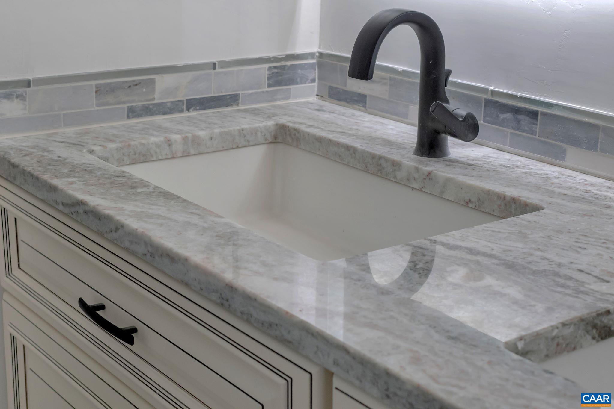 FOREST LAKES - Residential Lease