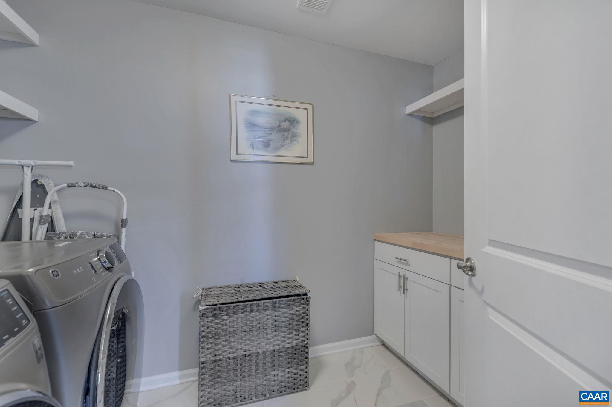 FOREST LAKES - Residential Lease