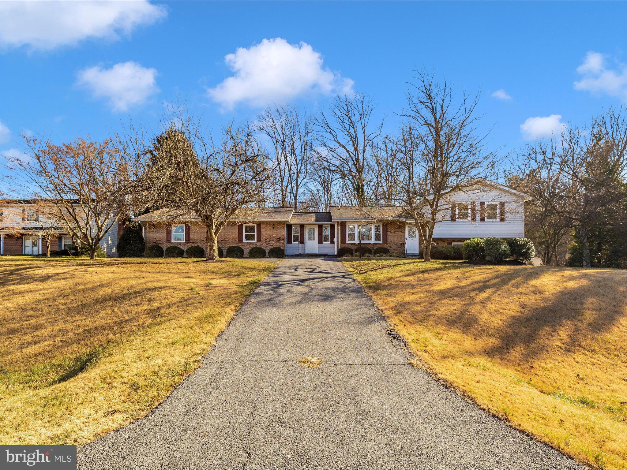 LINGANORE VIEW - Residential