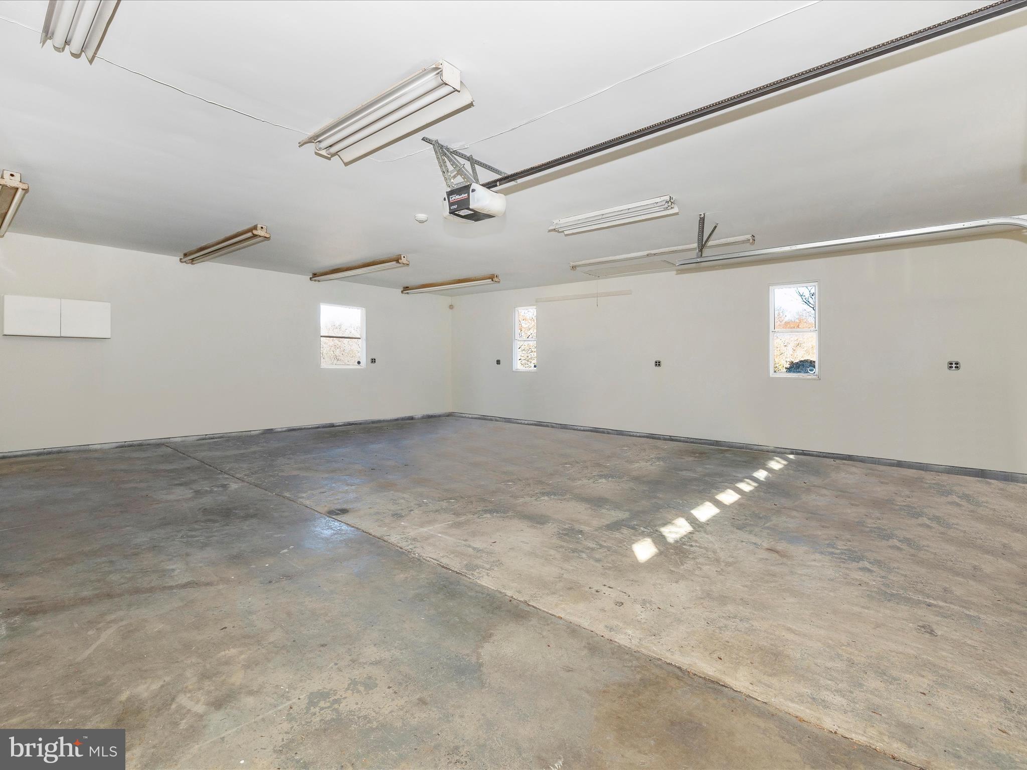 LINGANORE VIEW - Residential