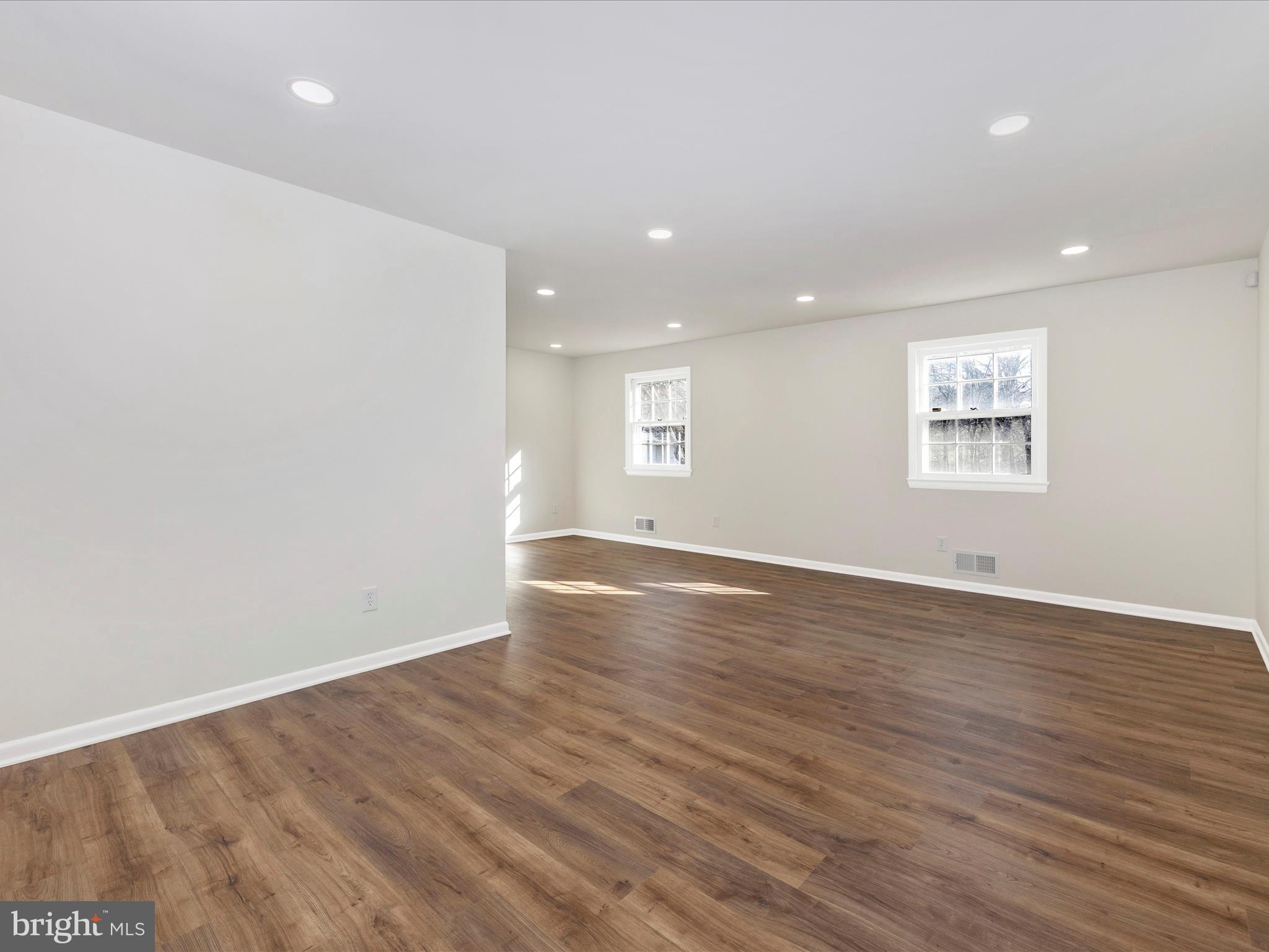 LINGANORE VIEW - Residential