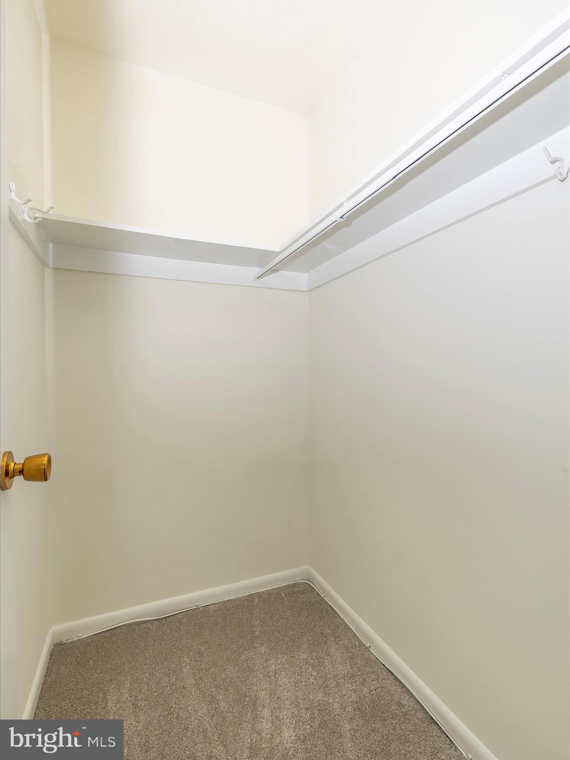 LINGANORE VIEW - Residential