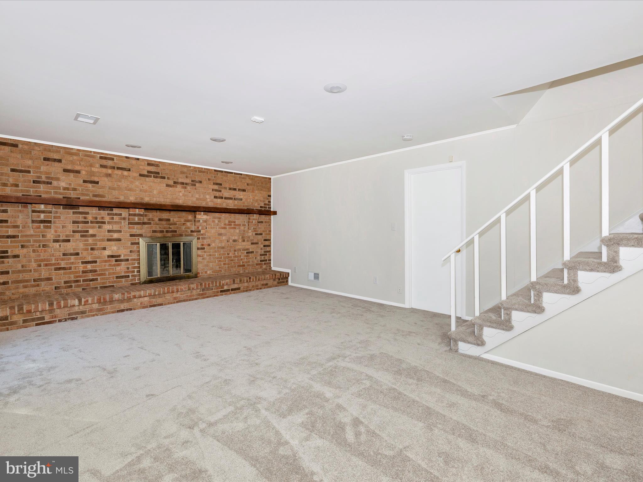 LINGANORE VIEW - Residential