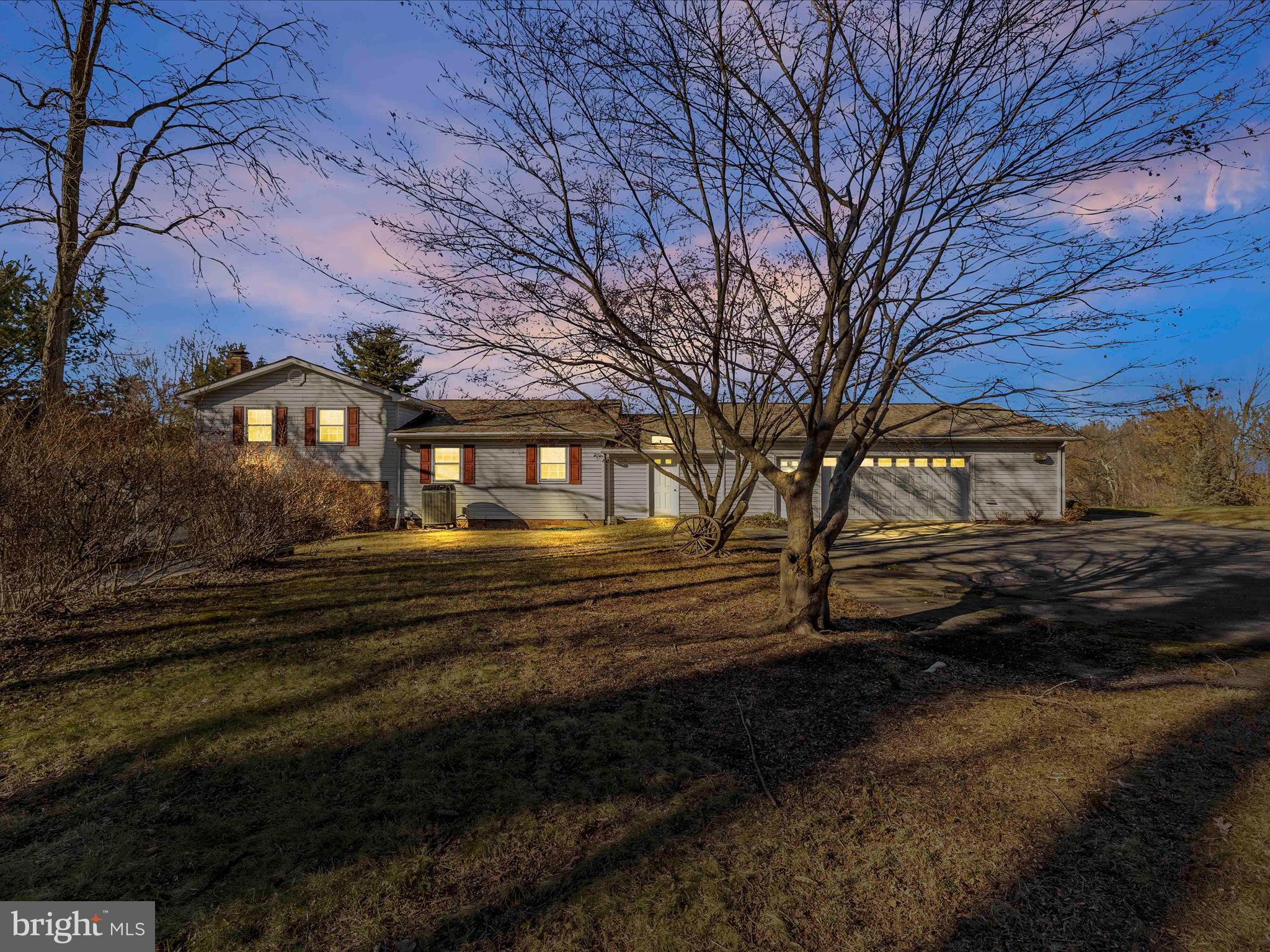 LINGANORE VIEW - Residential