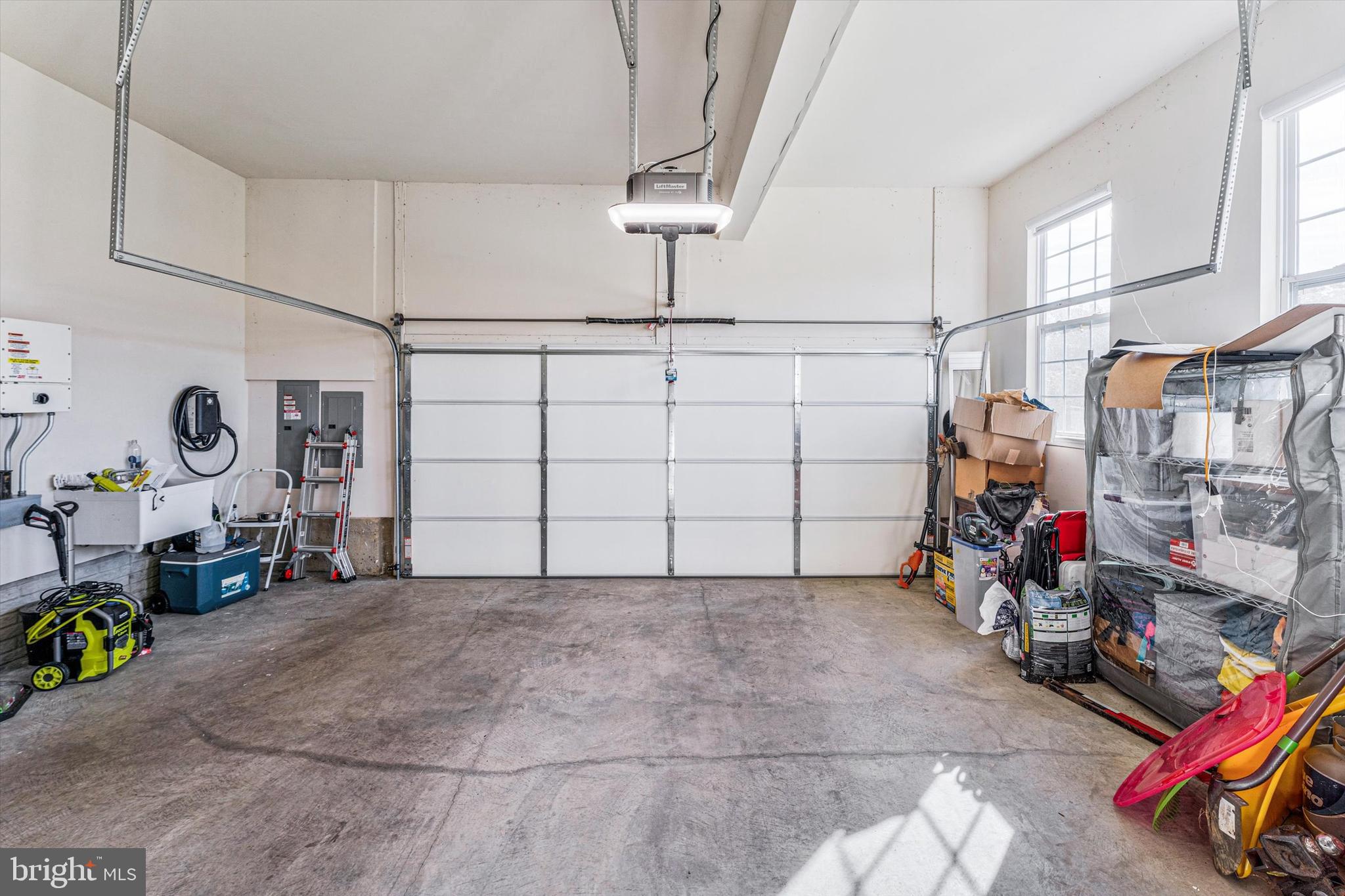 RIDGE GROVE ESTATES - Residential