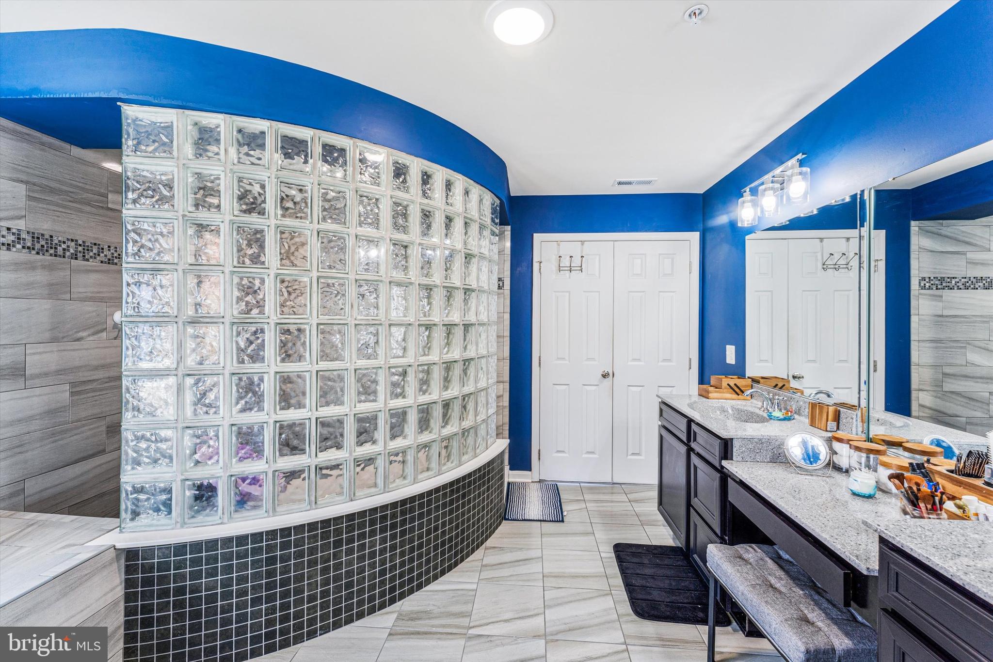 RIDGE GROVE ESTATES - Residential