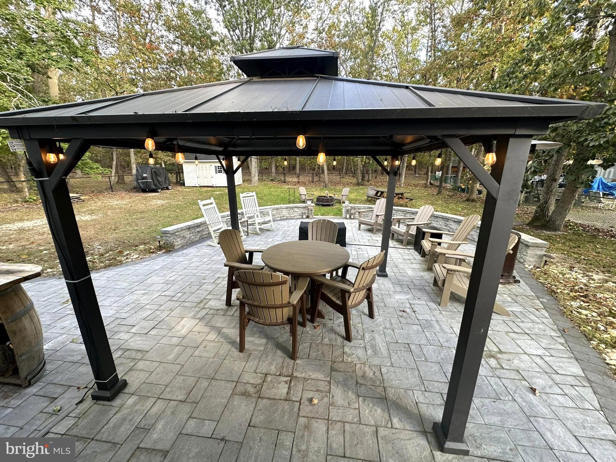 405 MASSACHUSETTS ROAD