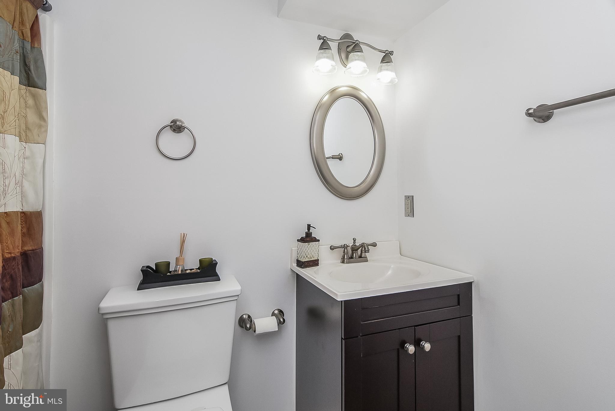 PRESIDENTIAL LAKES - Residential