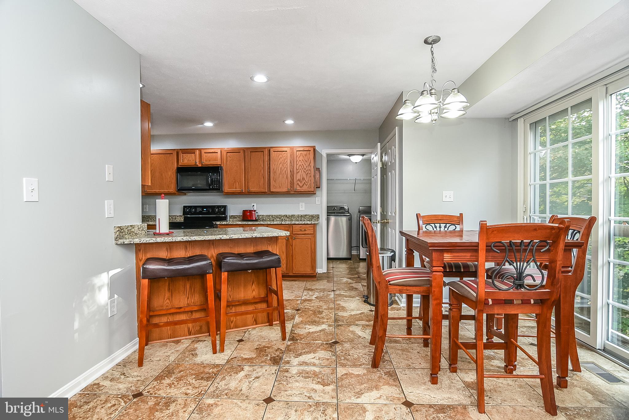 PRESIDENTIAL LAKES - Residential