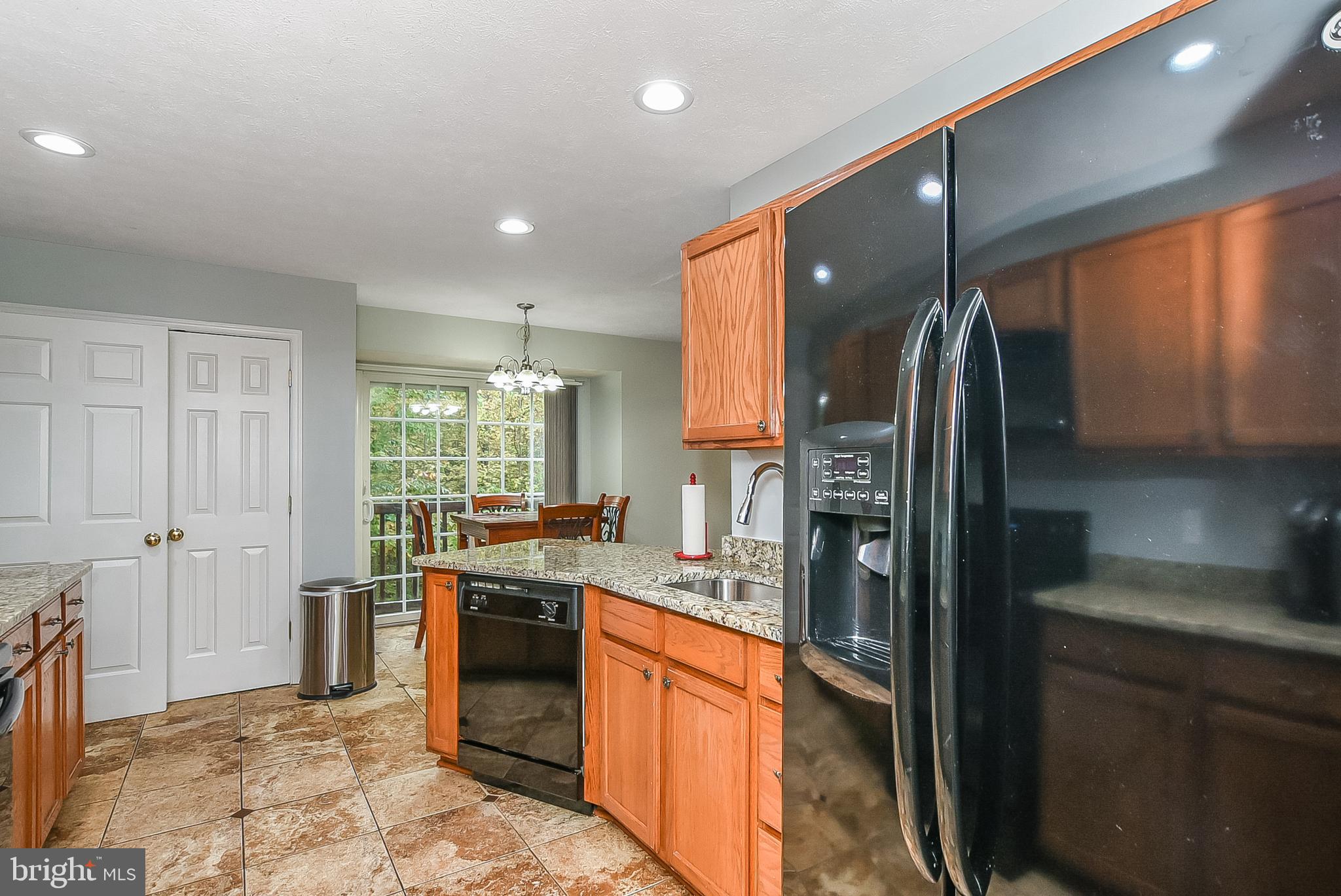 PRESIDENTIAL LAKES - Residential