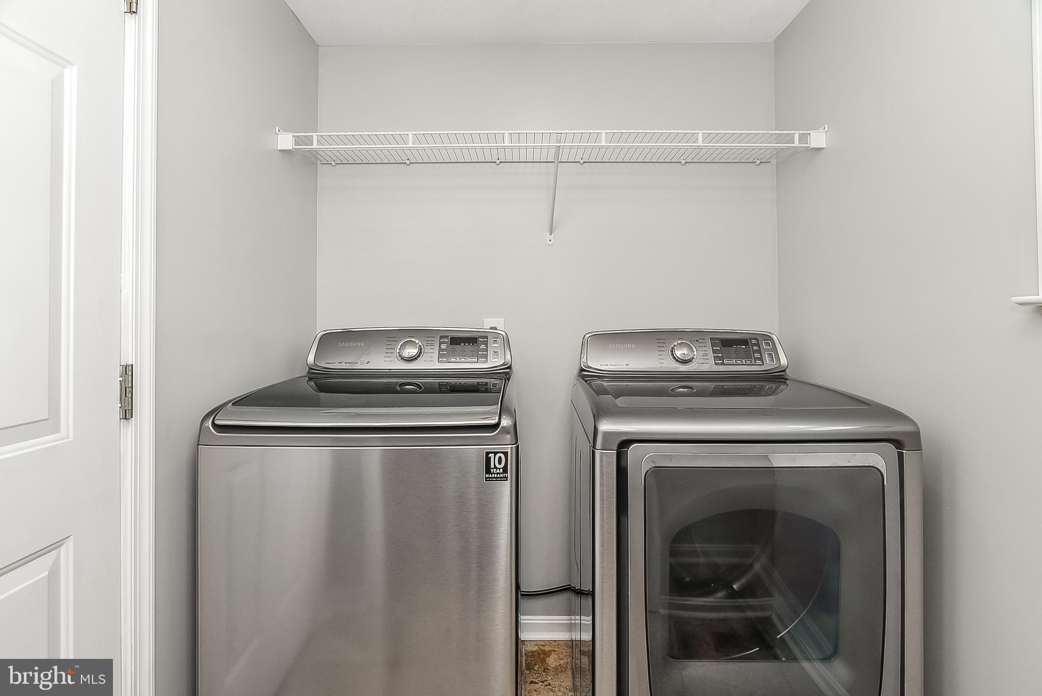 PRESIDENTIAL LAKES - Residential