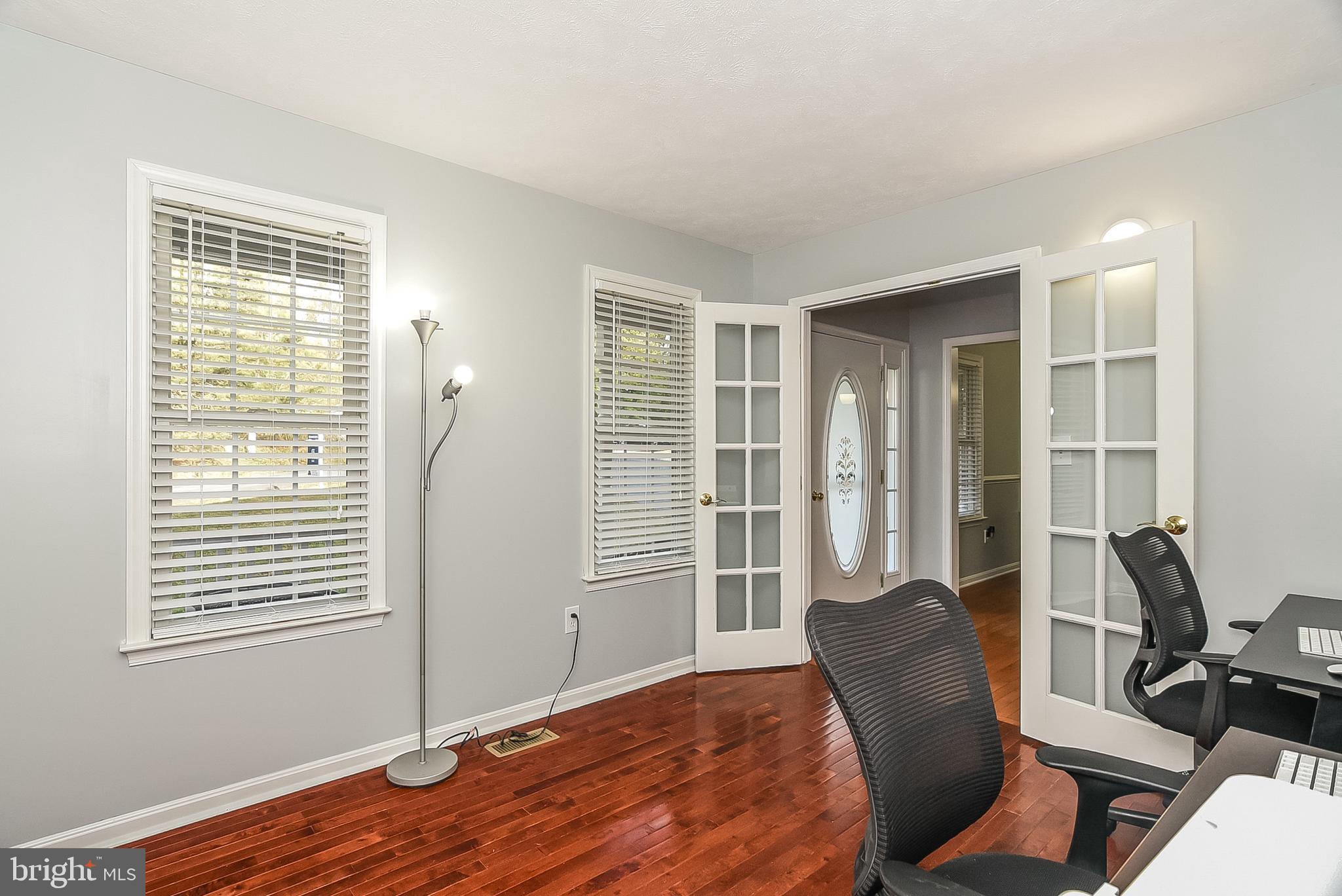 PRESIDENTIAL LAKES - Residential