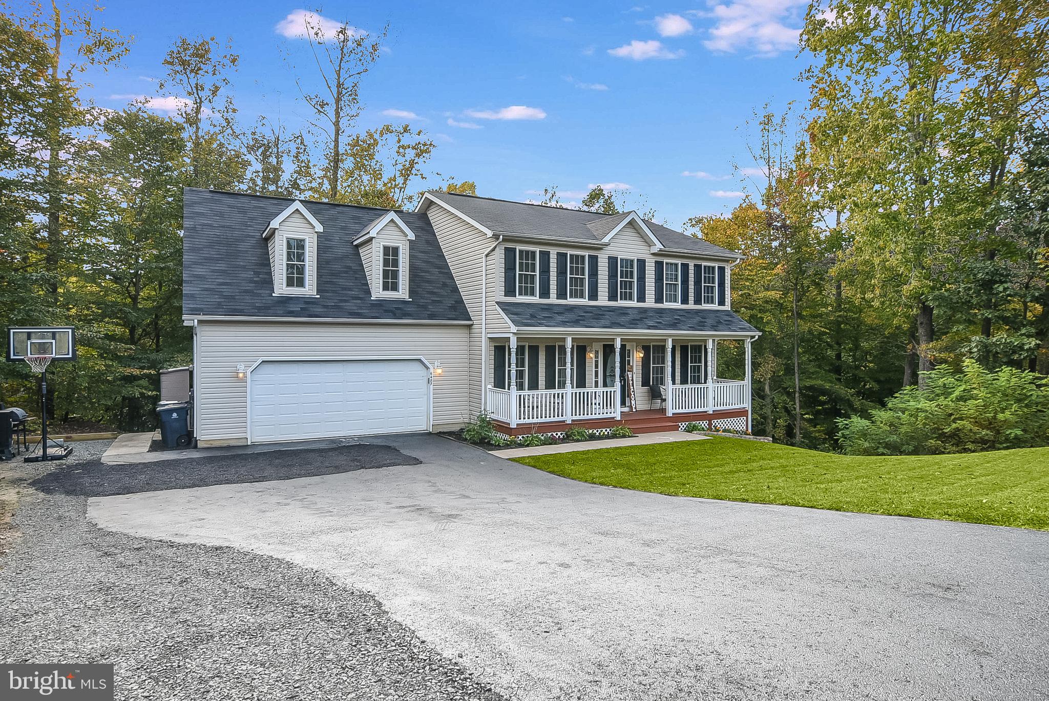 PRESIDENTIAL LAKES - Residential