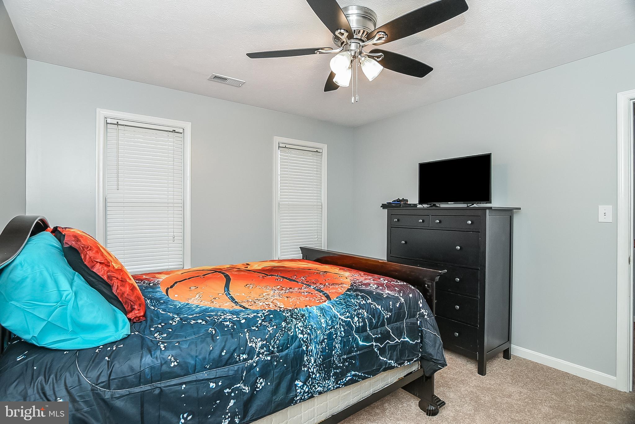 PRESIDENTIAL LAKES - Residential