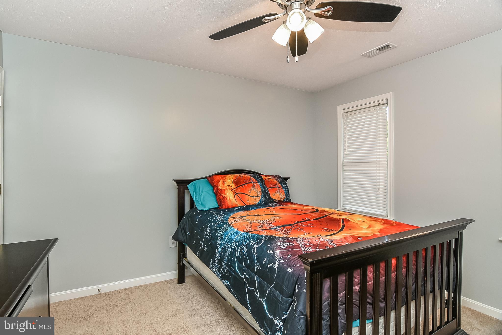 PRESIDENTIAL LAKES - Residential