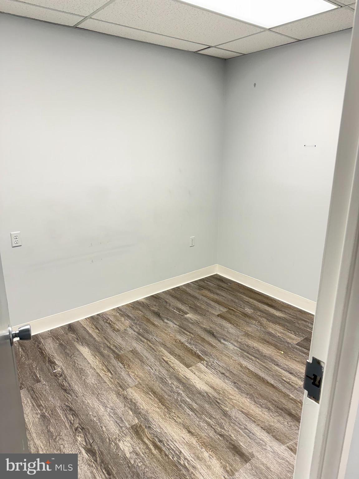 THOMAS JOHNSON SURGERY CENTER - Commercial Lease